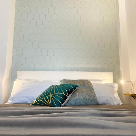 Bari Rooms Carulli Suite Buitenkant foto