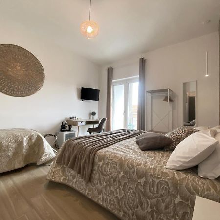Bari Rooms Carulli Suite Buitenkant foto