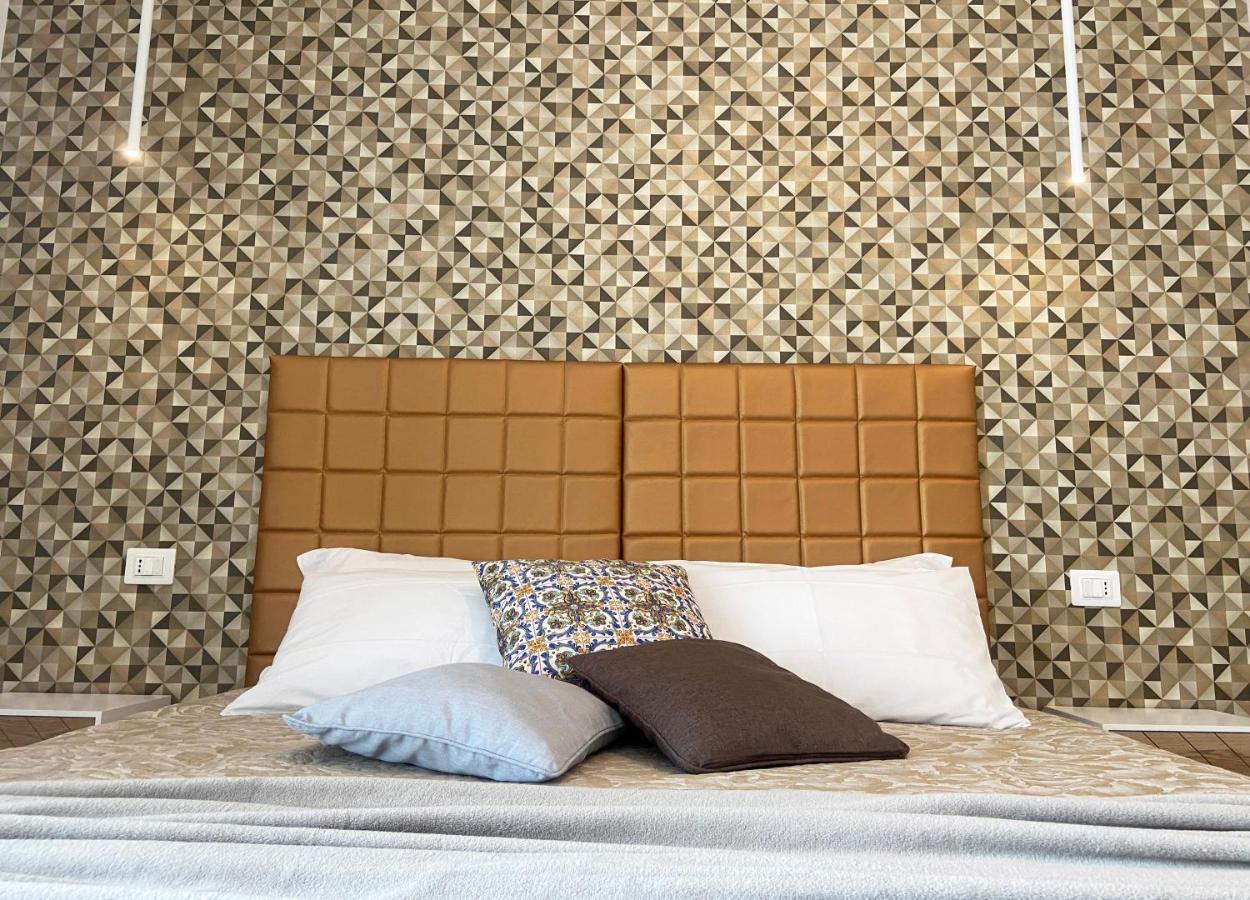 Bari Rooms Carulli Suite Buitenkant foto