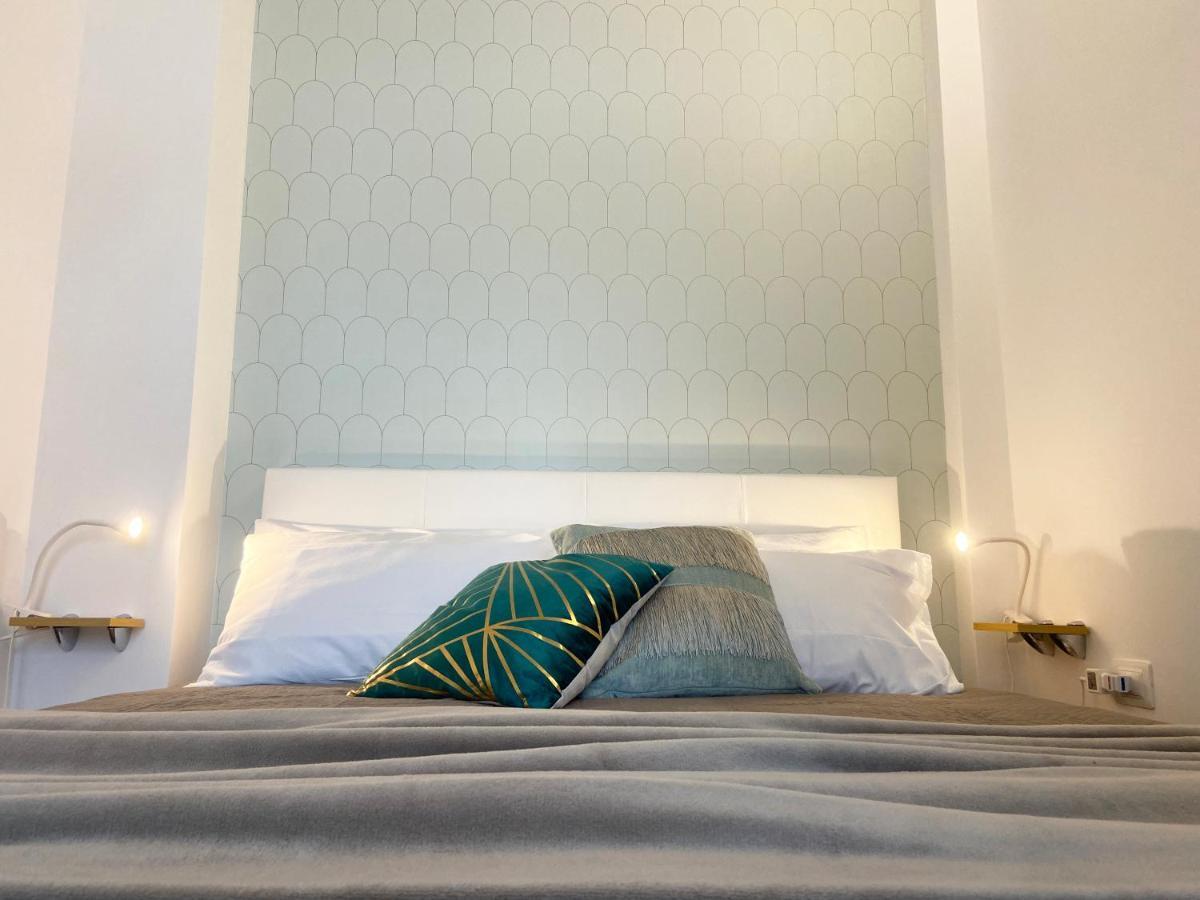 Bari Rooms Carulli Suite Buitenkant foto