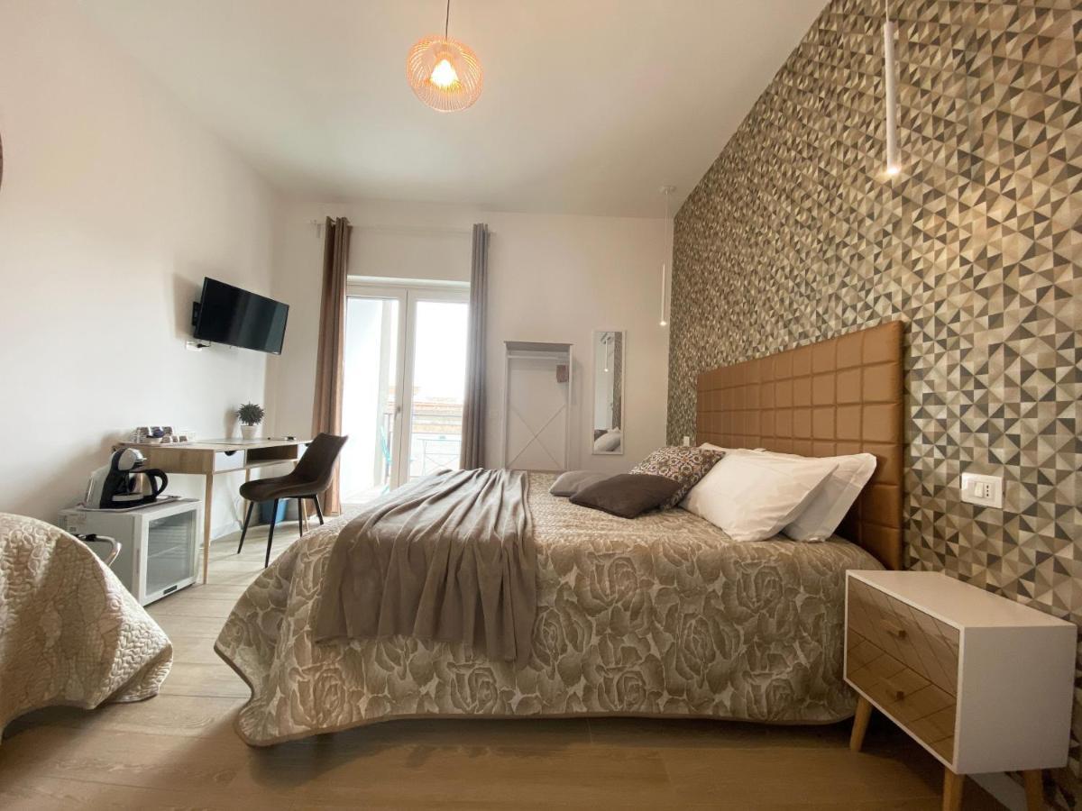 Bari Rooms Carulli Suite Buitenkant foto