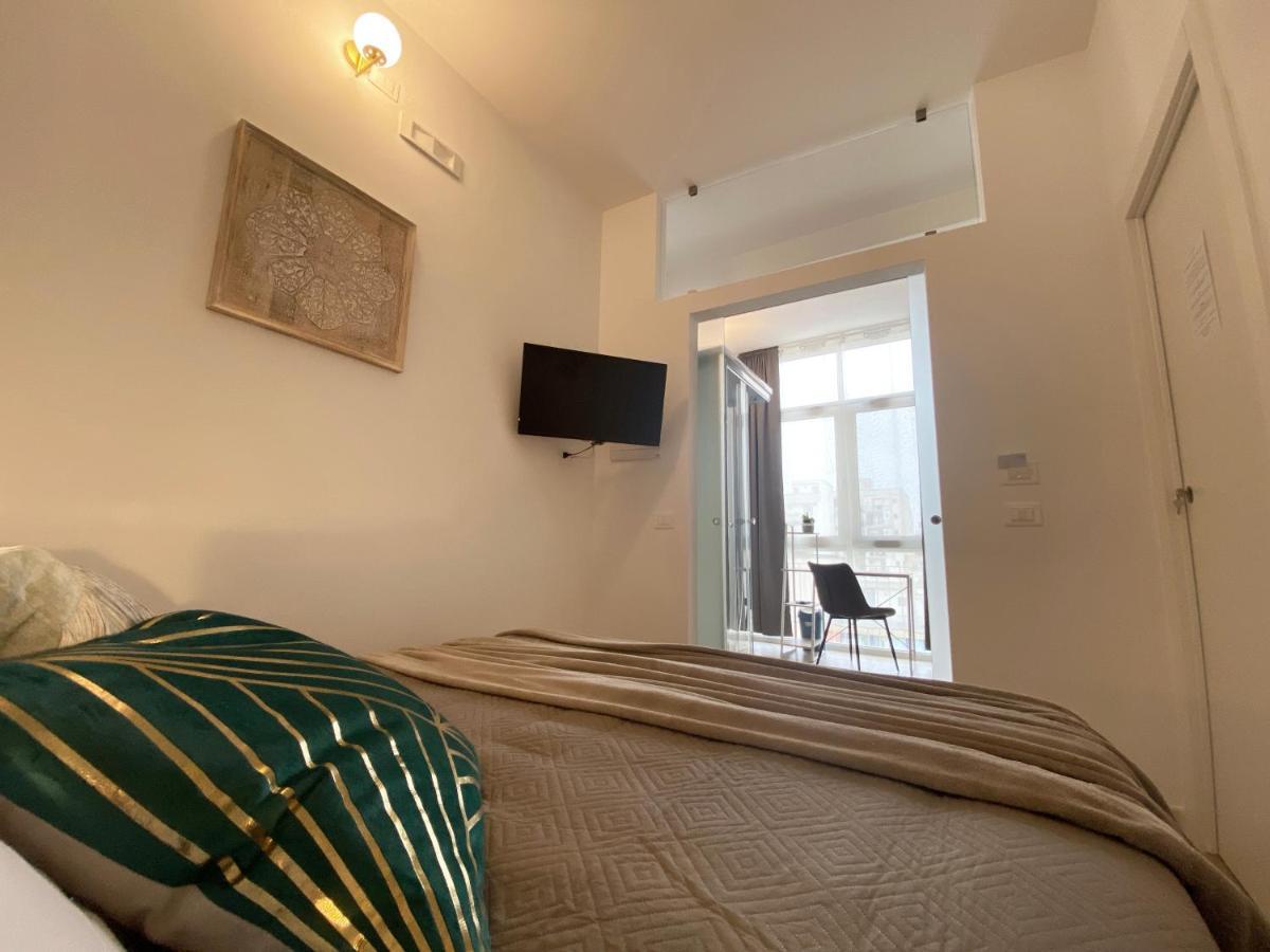 Bari Rooms Carulli Suite Buitenkant foto
